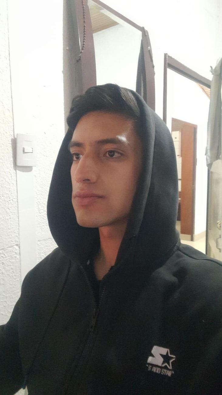 Juan con capucha, momento Mr. Robot
